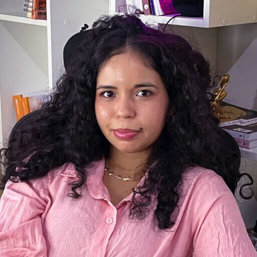 Fotografia da psicologa Dalila Rodrigues